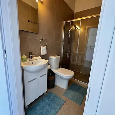 Smart Comfort Roomn8 With Balcony Private Bathroom In Location 250m