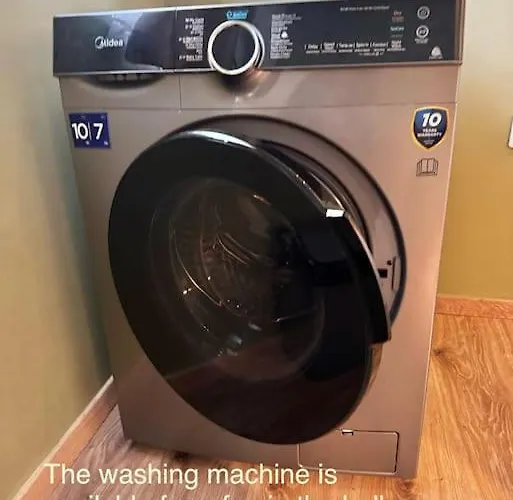 Smart Comfort Roomn8 With Balcony Private Bathroom In Location 250m